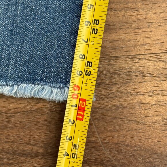 Kensie Jeans Womens 6 Medium Wash Effortless Crop Distressed Denim - Picture 5 of 6